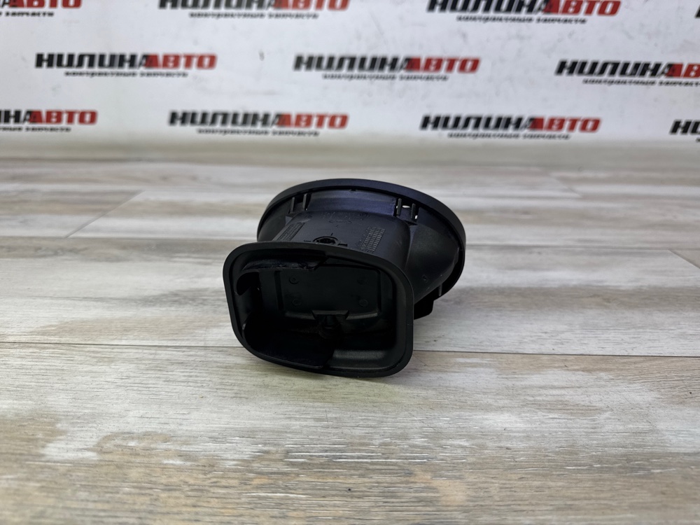 Дефлектор в торпедо, 500 рублей, Севастополь