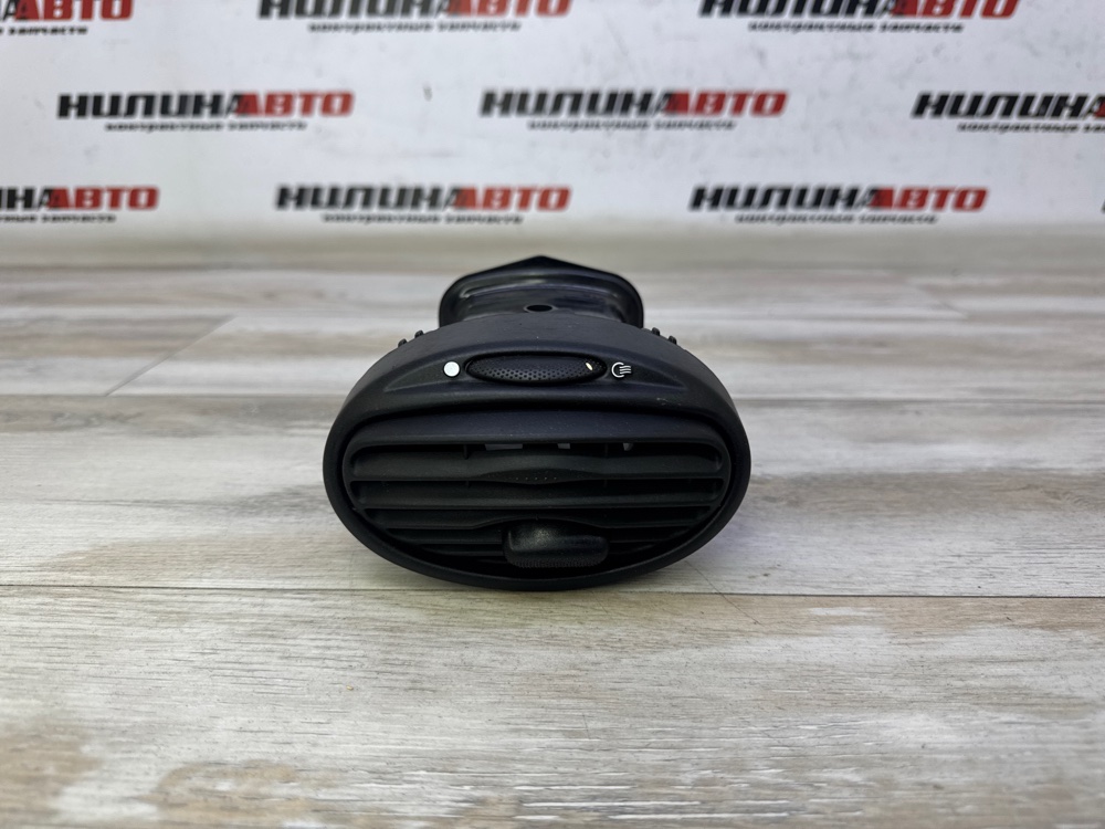 Дефлектор в торпедо центральный, 500 рублей, Севастополь