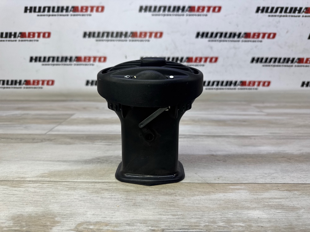 Дефлектор в торпедо центральный, 500 рублей, Севастополь