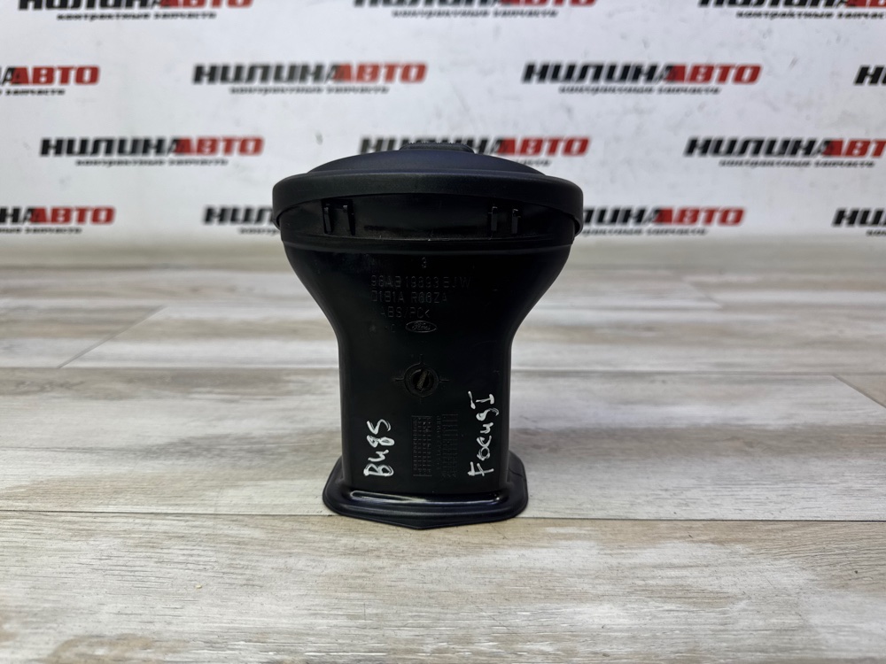 Дефлектор в торпедо центральный, 500 рублей, Севастополь