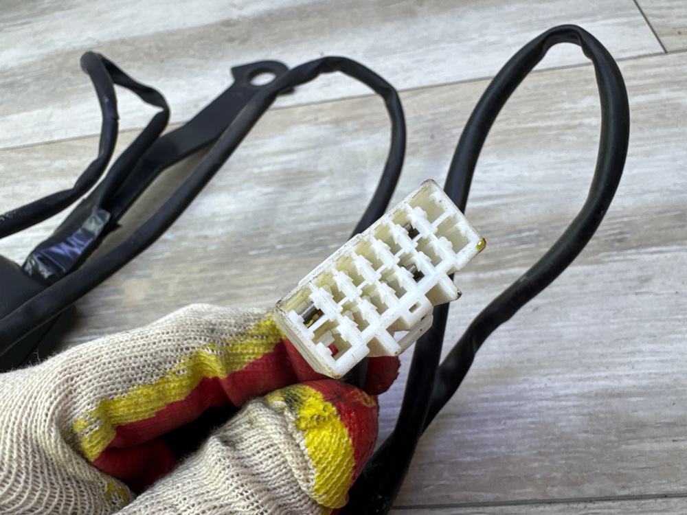 Замок ремня безопасности, 1300 рублей, Севастополь