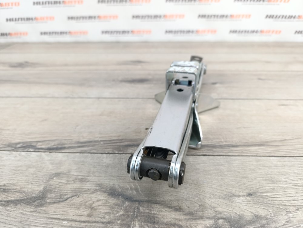 Домкрат, 2000 рублей, Москва