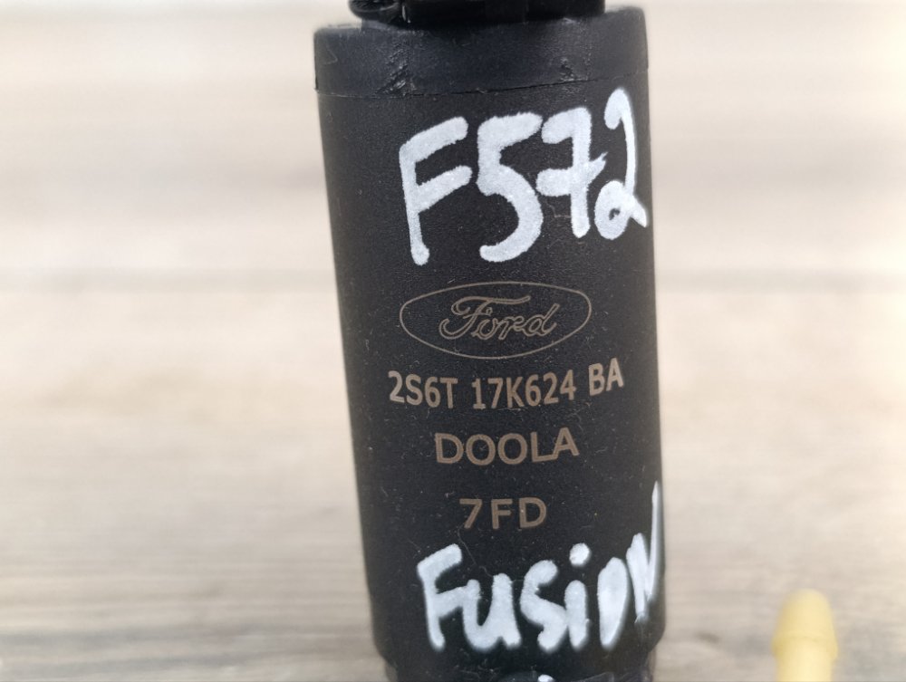 Насос омывателя стекла, 500 рублей, Москва