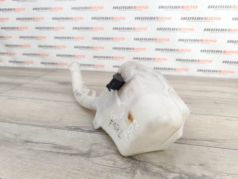 Бачок омывателя, 1000 рублей, Москва