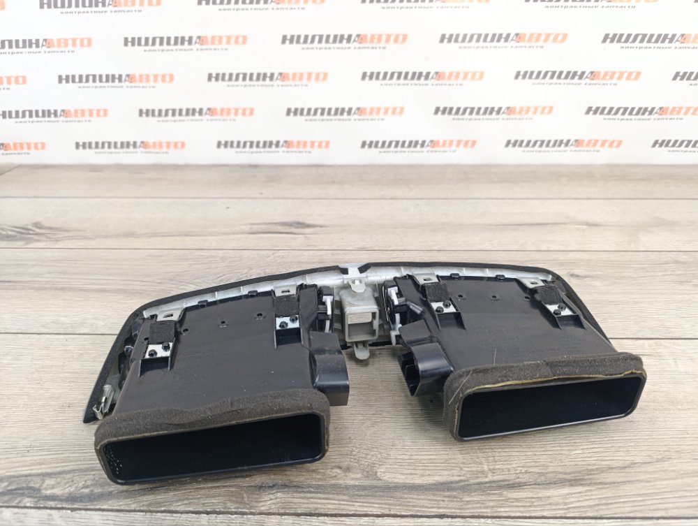 Дефлектор в торпедо центральный, 3000 рублей, Москва