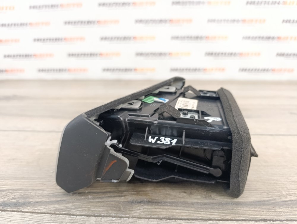 Дефлектор в торпедо, 1000 рублей, Москва