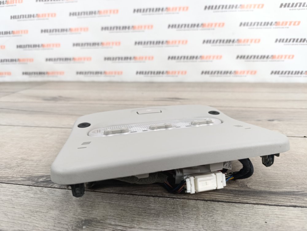 Плафон салона, 1400 рублей, Москва