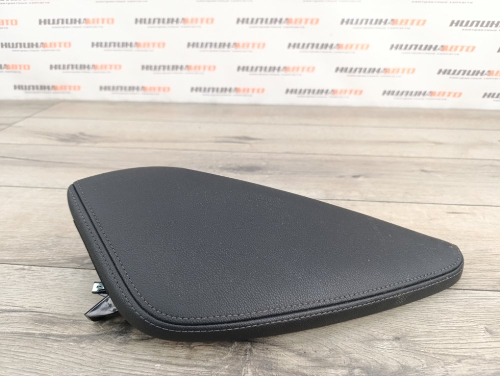 Накладка консоли центральной, 2000 рублей, Москва