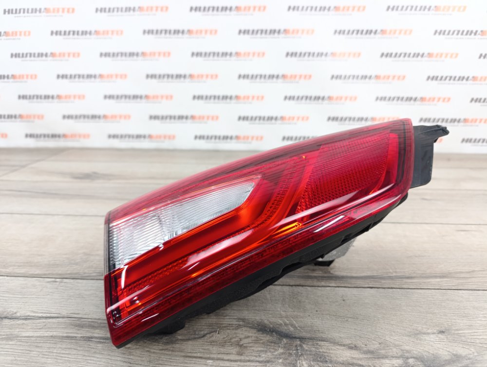 Фонарь в крышку багажника, 5000 рублей, Москва