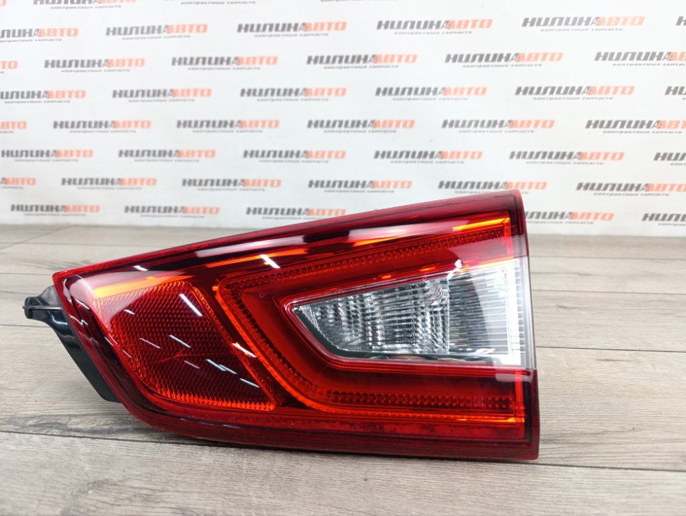 Фонарь в крышку багажника, 3500 рублей, Москва