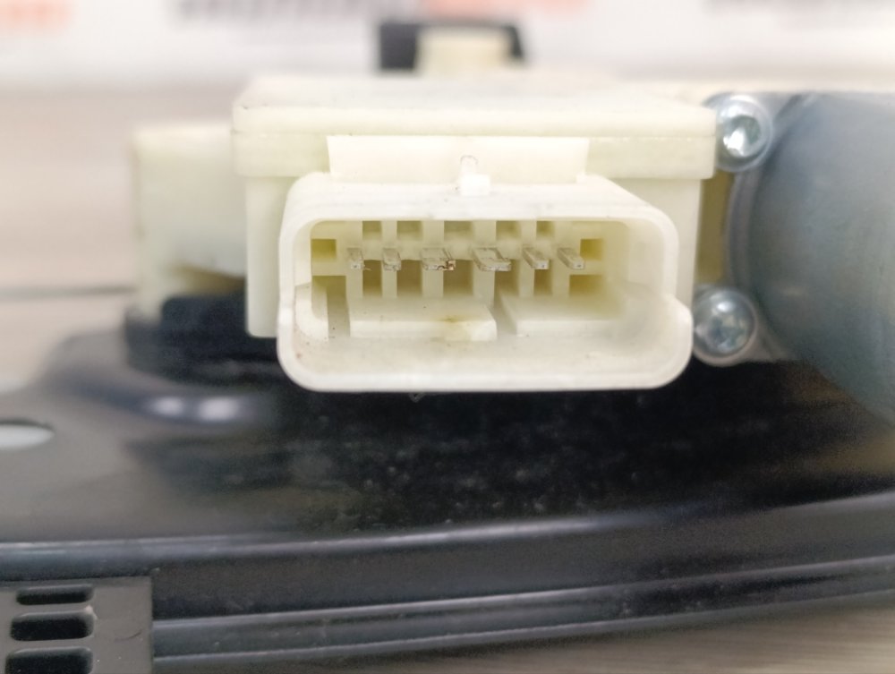 Стеклоподъемник, 2000 рублей, Москва