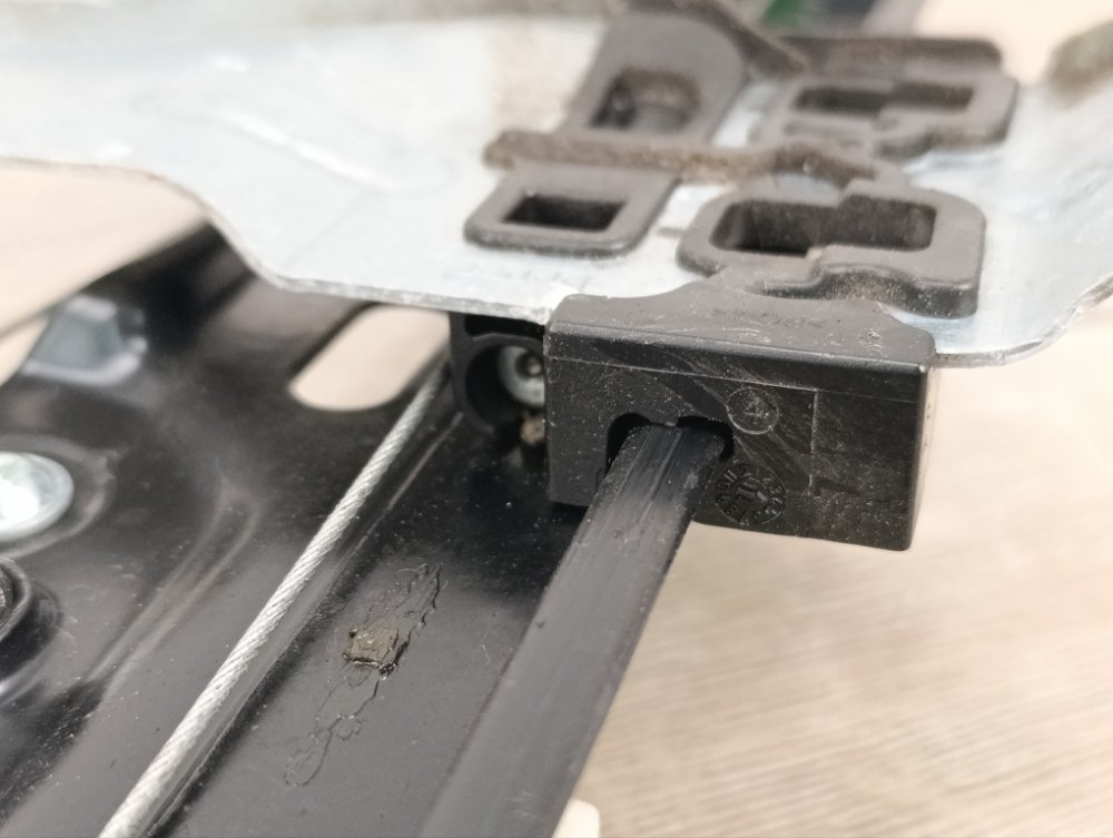 Стеклоподъемник, 2000 рублей, Москва