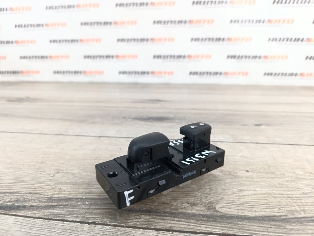 Кнопка стеклоподъемника, 700 рублей, Москва