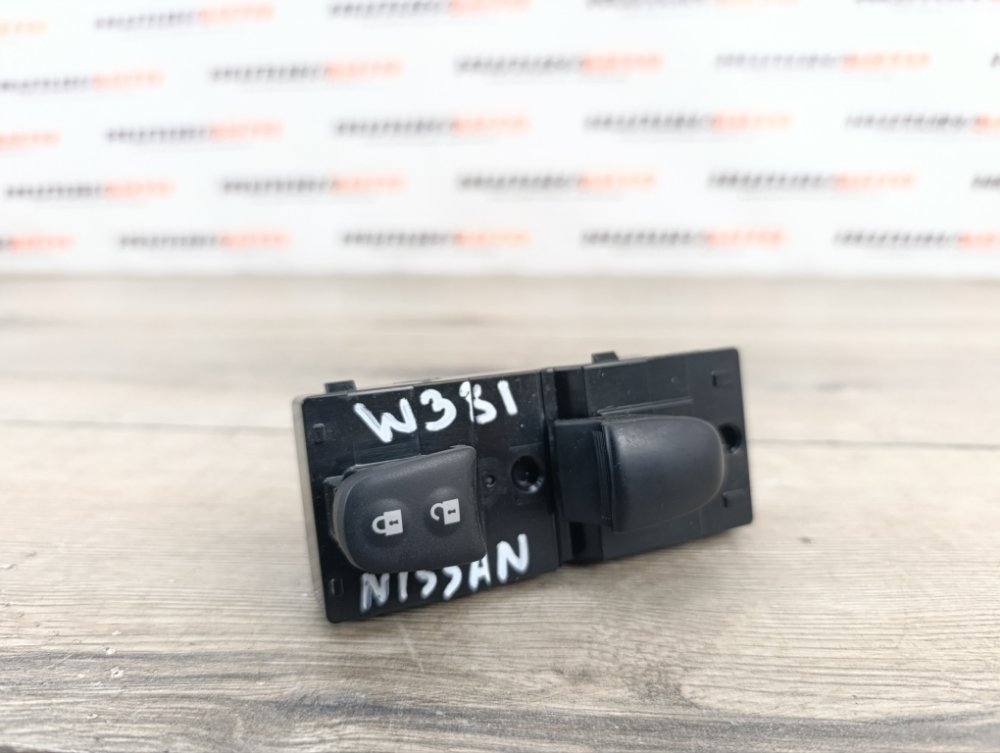 Кнопка стеклоподъемника, 700 рублей, Москва