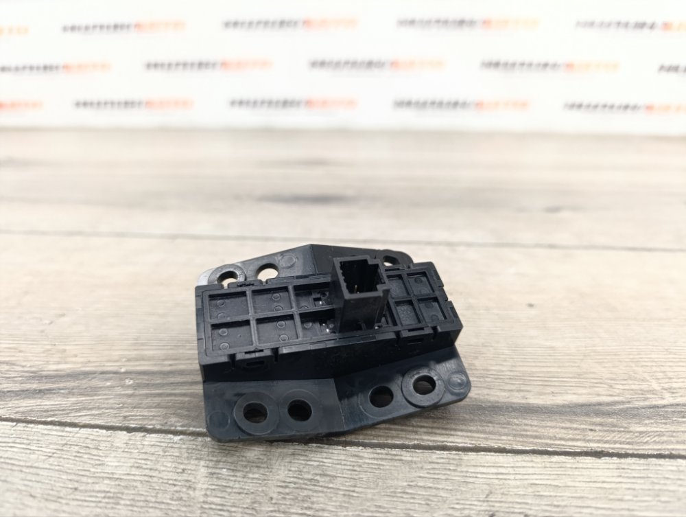 Кнопка освещения панели приборов, 300 рублей, Москва