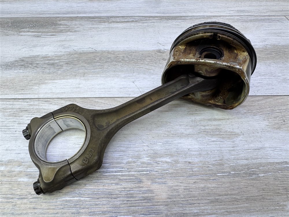 Поршень двигателя, 1500 рублей, Севастополь