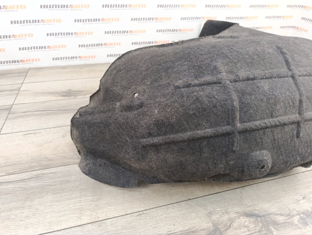 Подкрылок, 1000 рублей, Москва