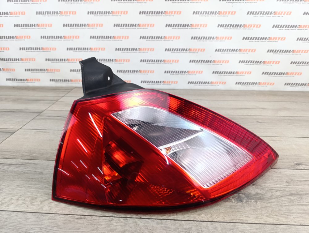 Фонарь в крыло, 2800 рублей, Москва