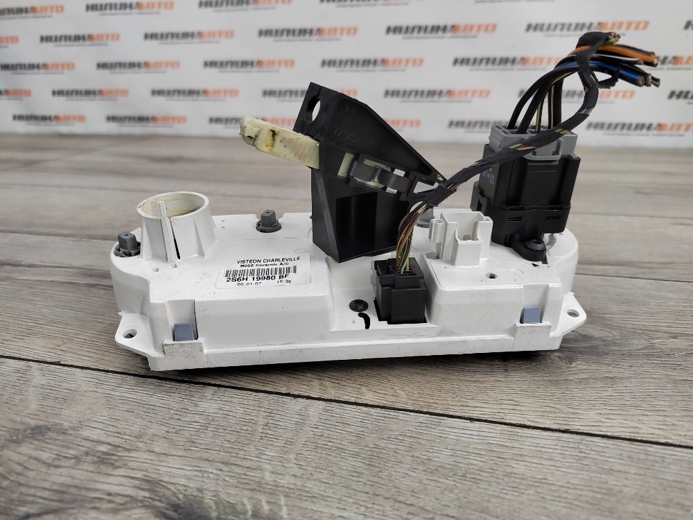 Блок управления печкой, 1000 рублей, Москва