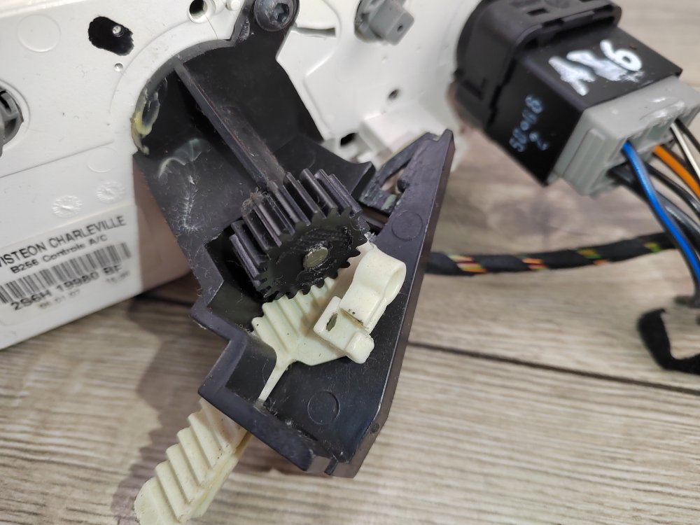 Блок управления печкой, 1000 рублей, Москва