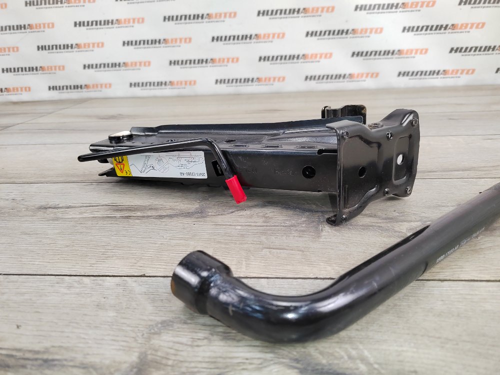 Домкрат, 2500 рублей, Москва