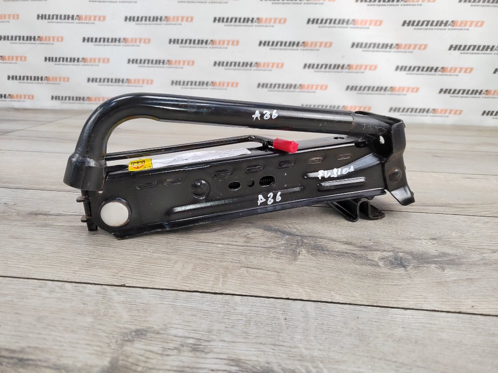 Домкрат, 2500 рублей, Москва