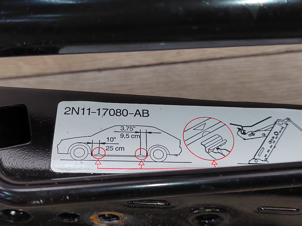 Домкрат, 2500 рублей, Москва