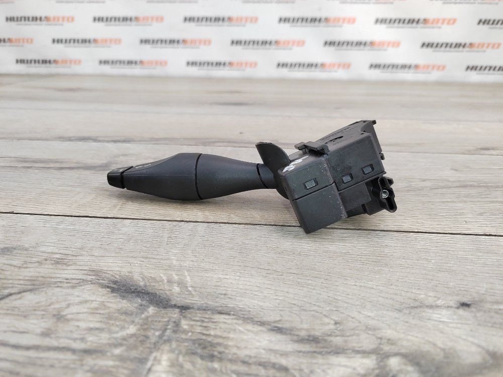 Переключатель подрулевой поворотников, 1000 рублей, Москва