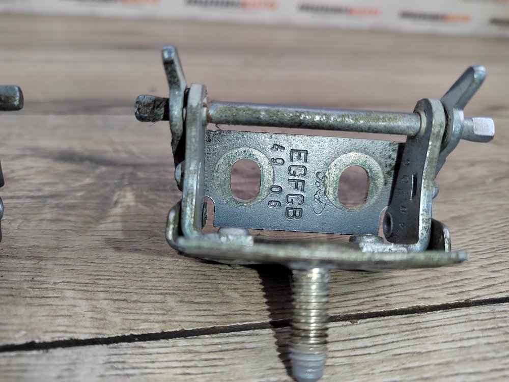 Петля двери багажника, 800 рублей, Москва