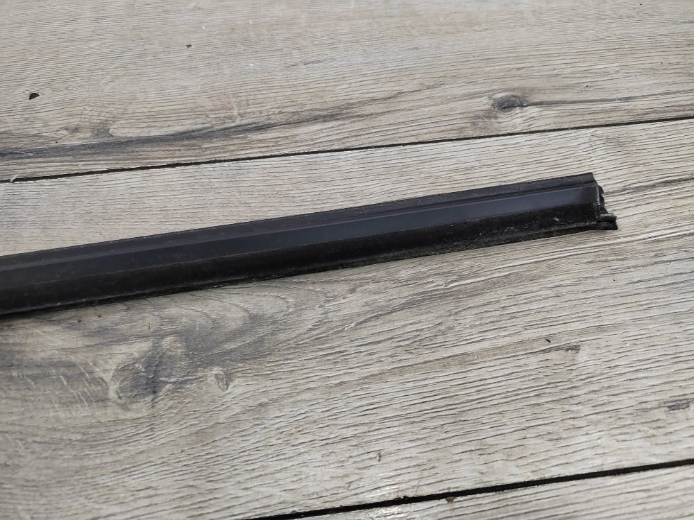 Уплотнитель стекла двери, 1800 рублей, Москва