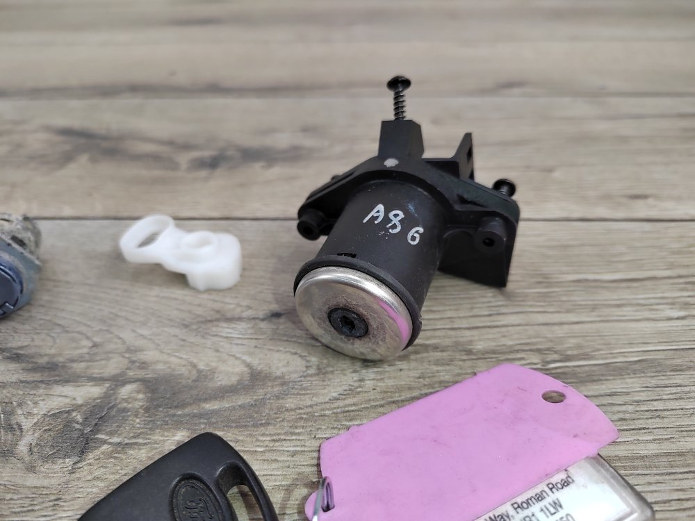 Личинка замка, 4500 рублей, Москва