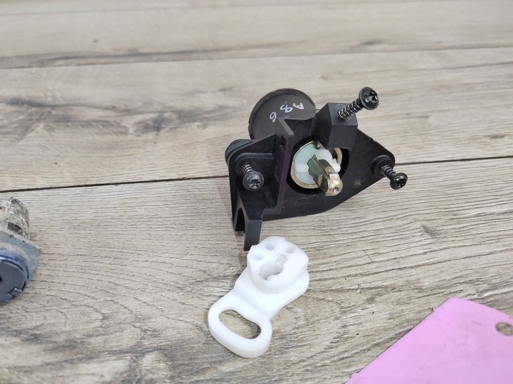 Личинка замка, 4500 рублей, Москва