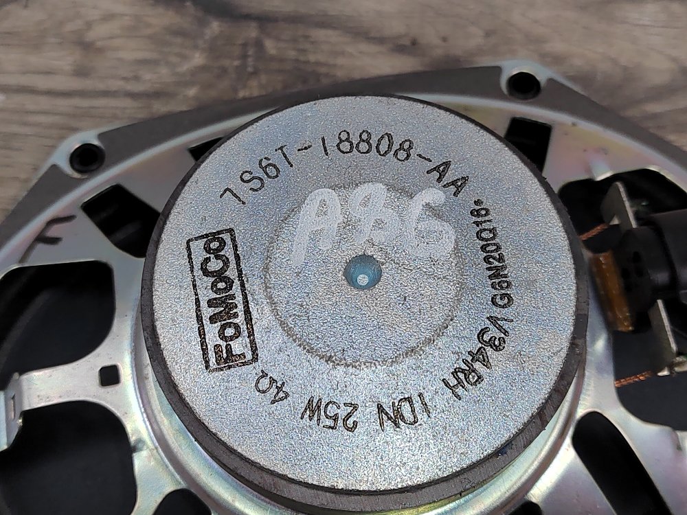 Динамик, 500 рублей, Москва