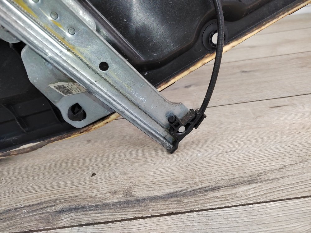 Стеклоподъемник, 1000 рублей, Москва