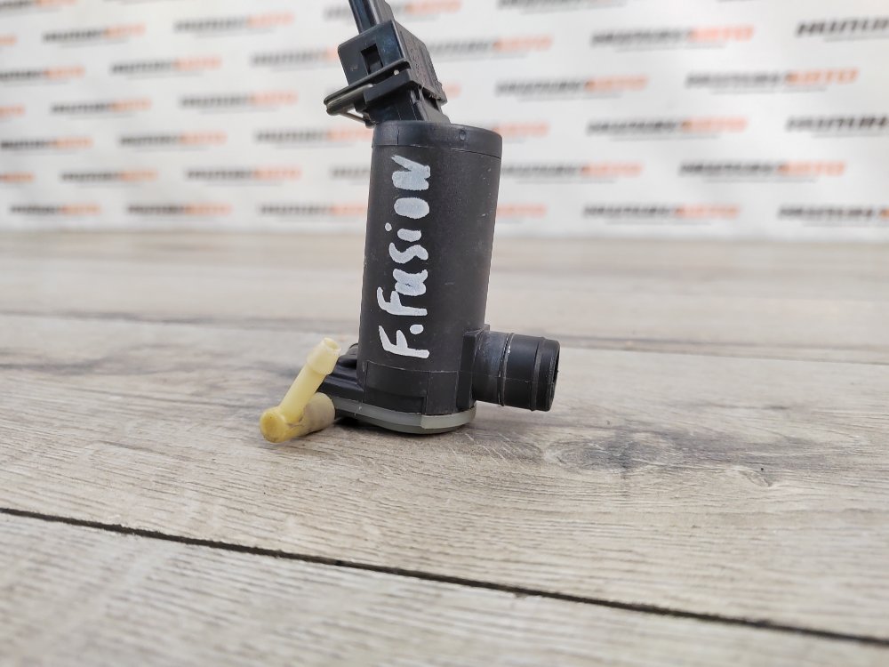 Насос омывателя стекла, 500 рублей, Москва