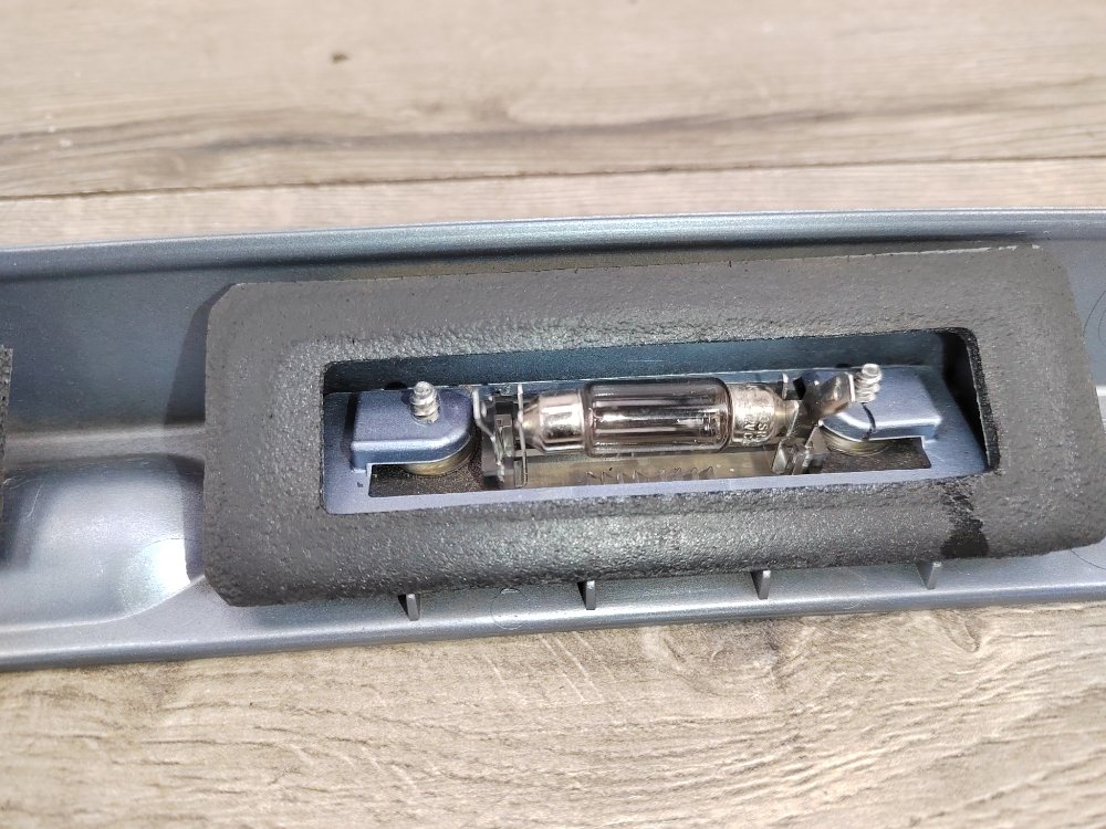 Накладка крышки багажника, 2000 рублей, Москва