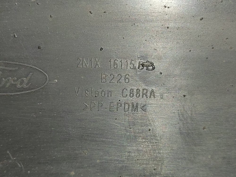 Подкрылок, 800 рублей, Москва