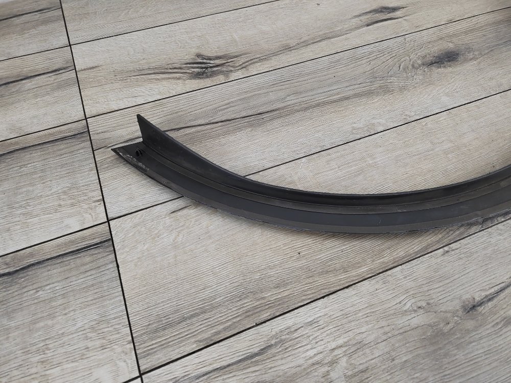 Накладка крыла, 1000 рублей, Москва