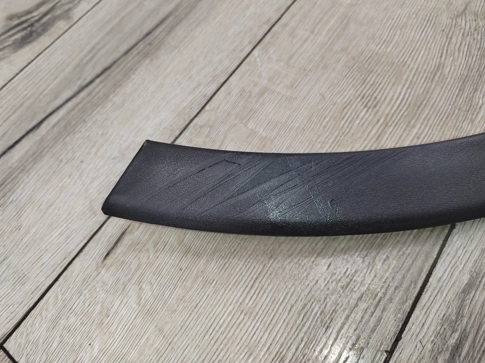 Накладка крыла, 1000 рублей, Москва