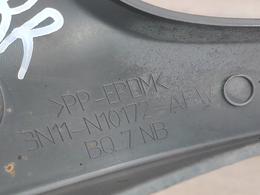 Накладка крыла, 800 рублей, Москва