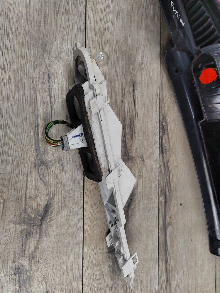 Фонарь в крыло, 4500 рублей, Москва