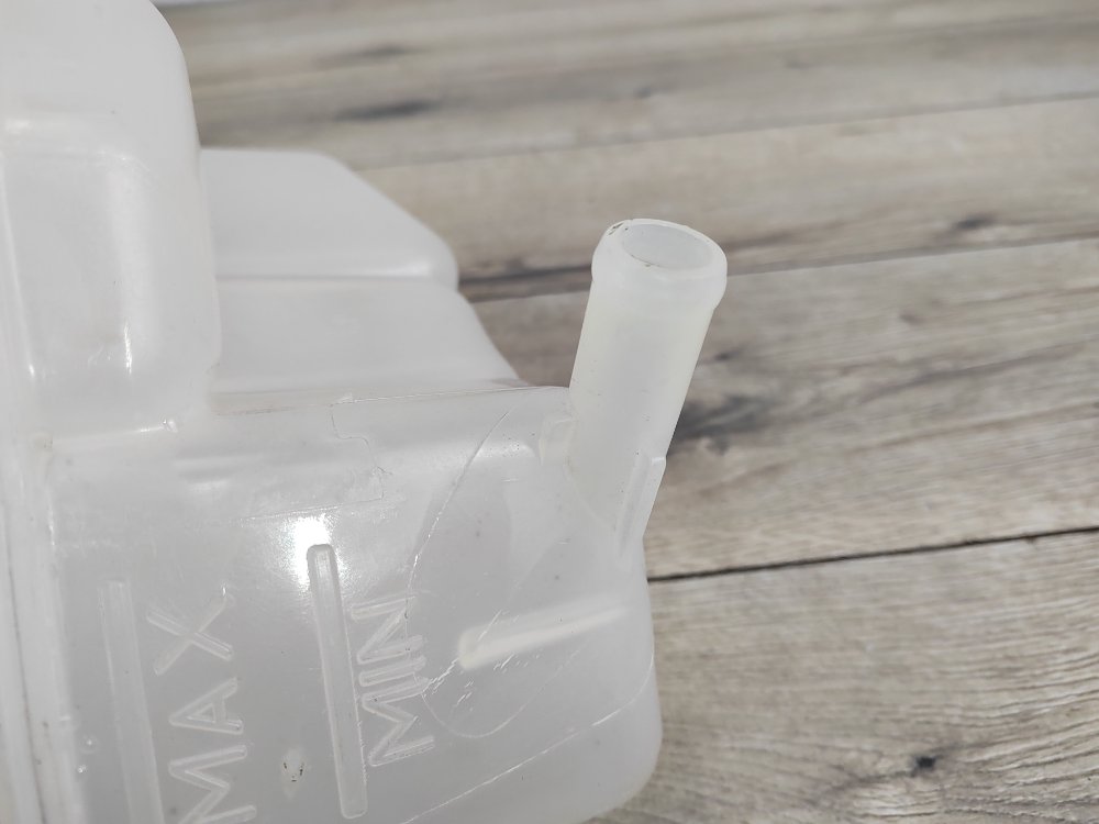 Бачок расширительный, 1800 рублей, Москва