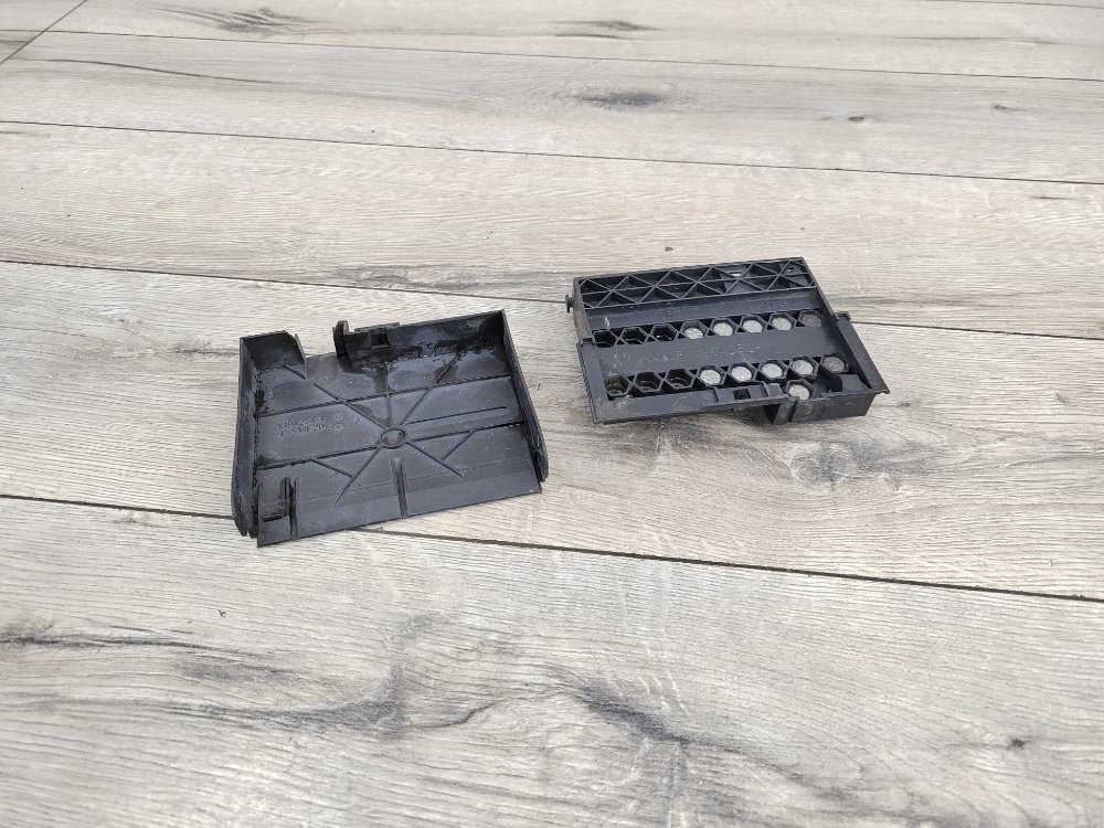 Корпус блока предохранителей, 800 рублей, Москва