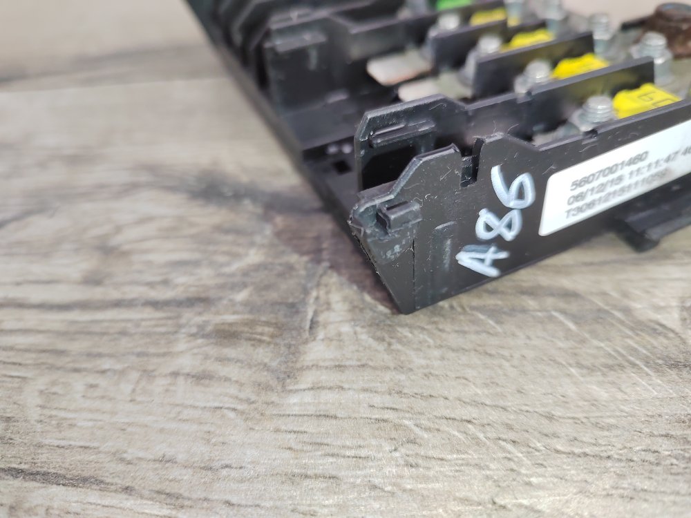 Корпус блока предохранителей, 800 рублей, Москва