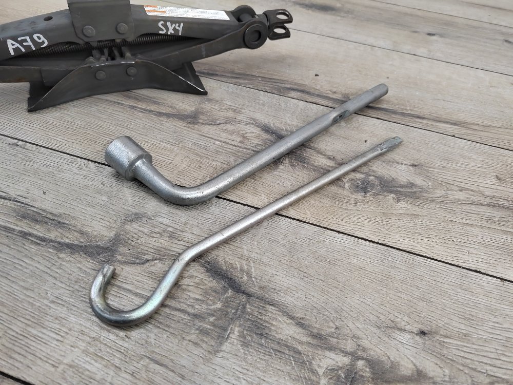 Домкрат, 2500 рублей, Москва