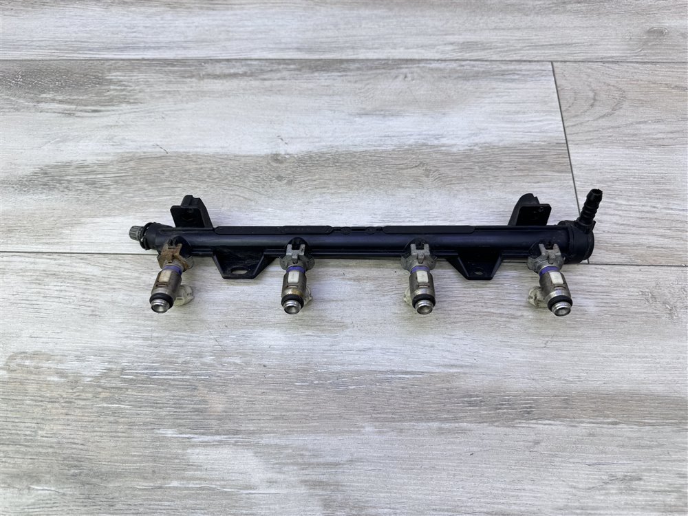 Рампа топливная, 2000 рублей, Севастополь