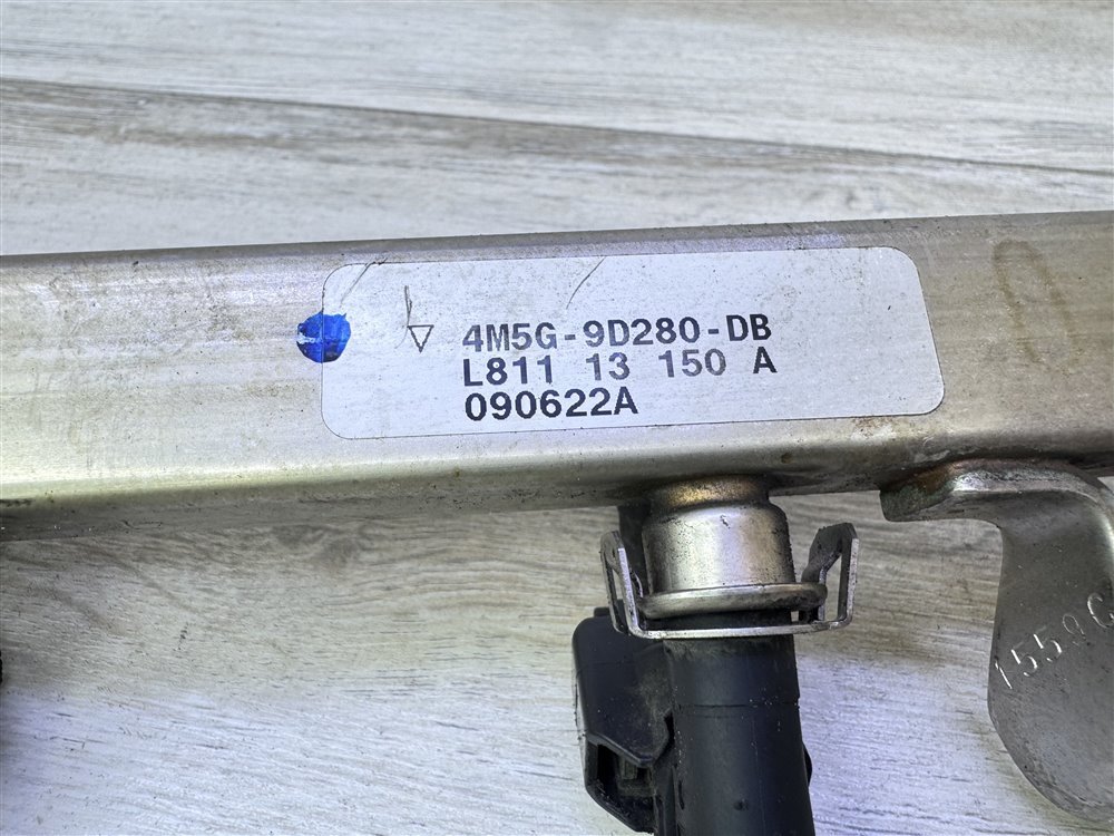 Рампа топливная, 2000 рублей, Севастополь