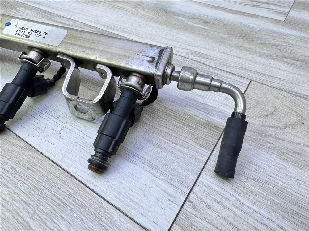 Рампа топливная, 2000 рублей, Севастополь