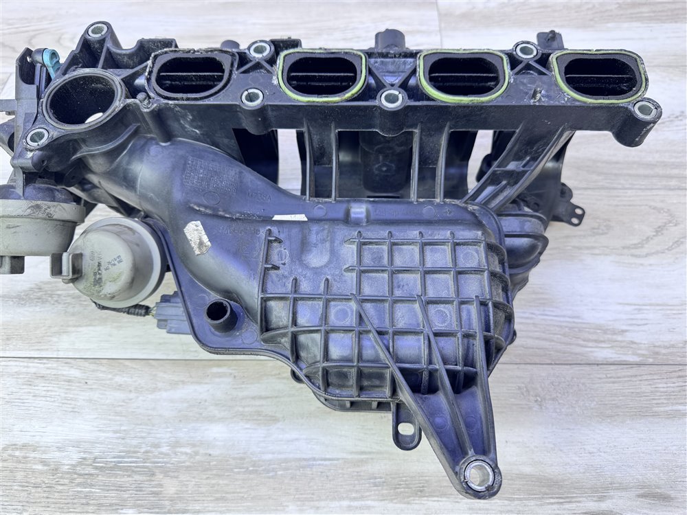 Коллектор впускной, 6000 рублей, Севастополь