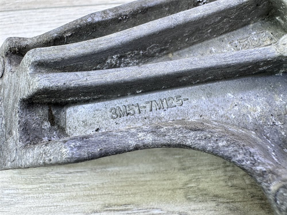 Кронштейн КПП, 2000 рублей, Севастополь